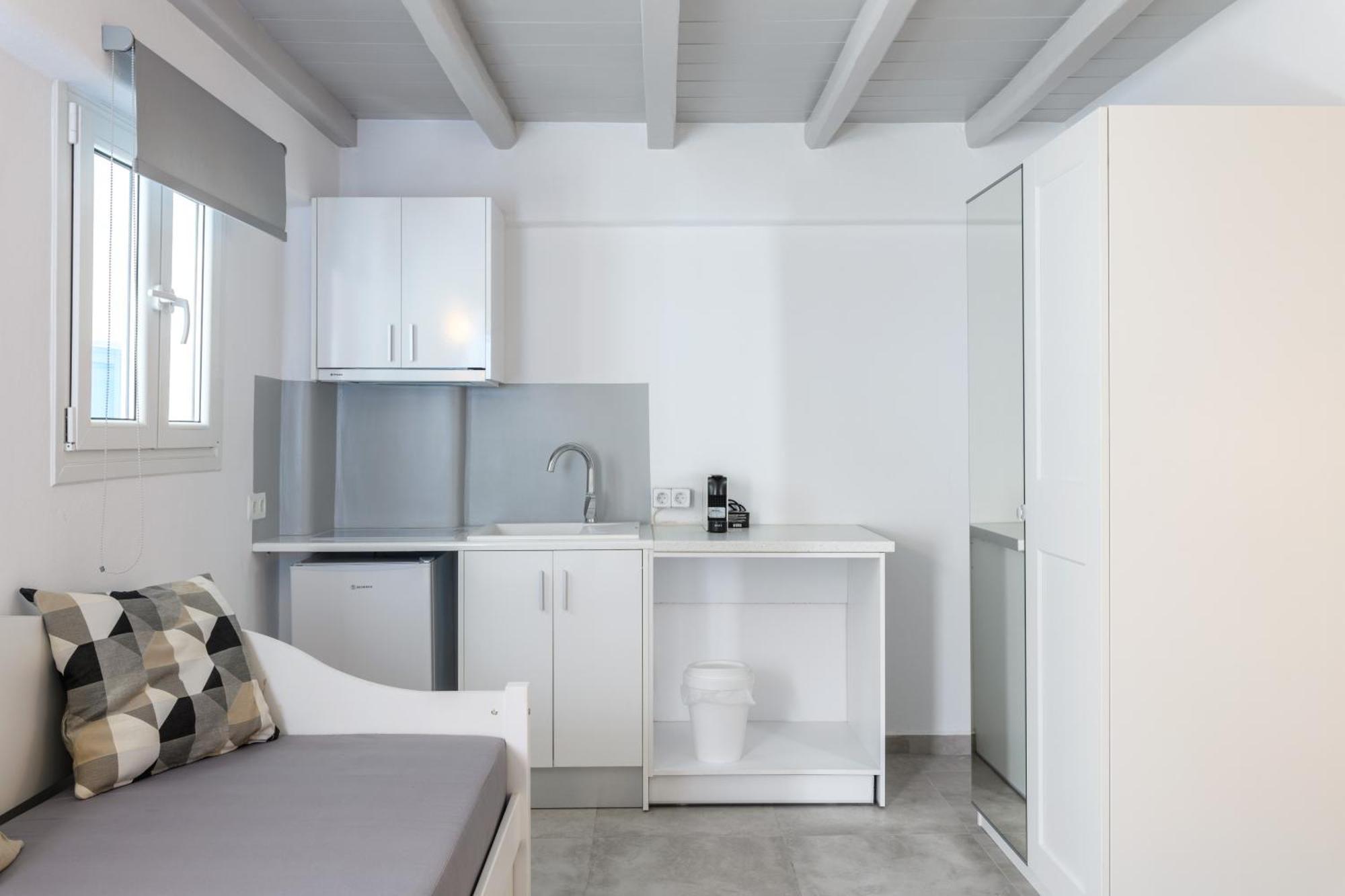 Eleven Keys Apartments Mykonos Town Exterior photo