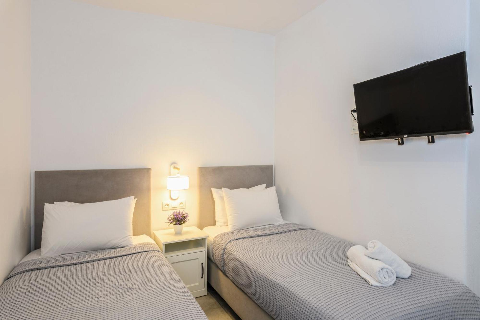 Eleven Keys Apartments Mykonos Town Exterior photo